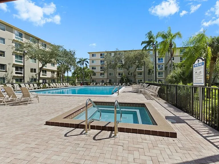 2106 Cypress Bend Dr #506 — Photo 31