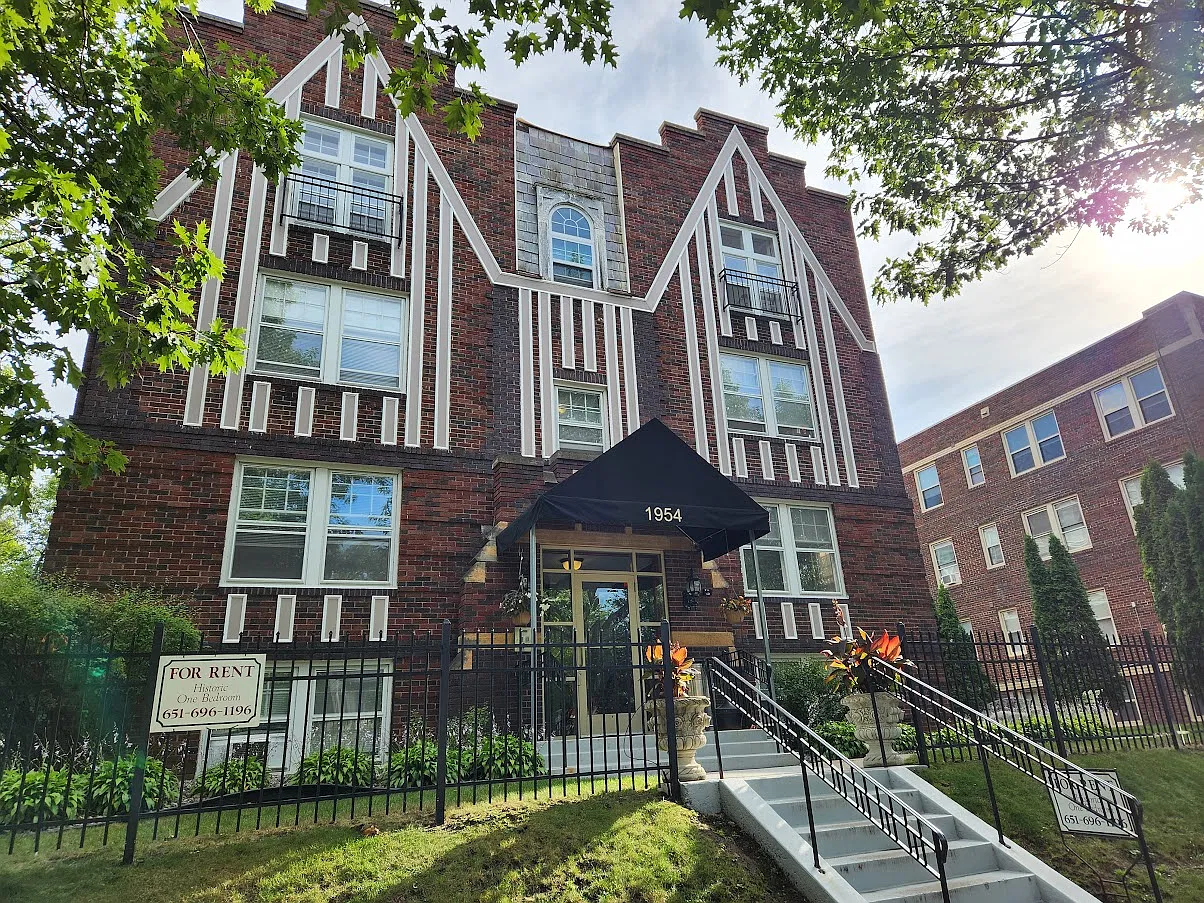 1 bed, $1,295 — Photo 2