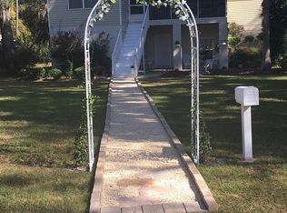 41 Island View Ln, Waverly, GA 31565