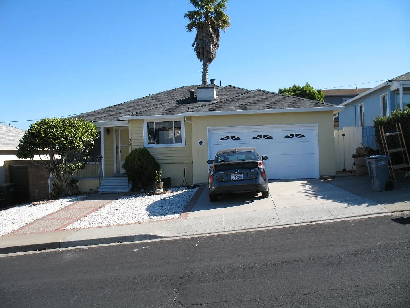 124 Sherwood Way photo 1