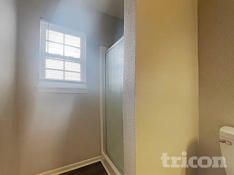 8309 Brambleberry Dr — Photo 10