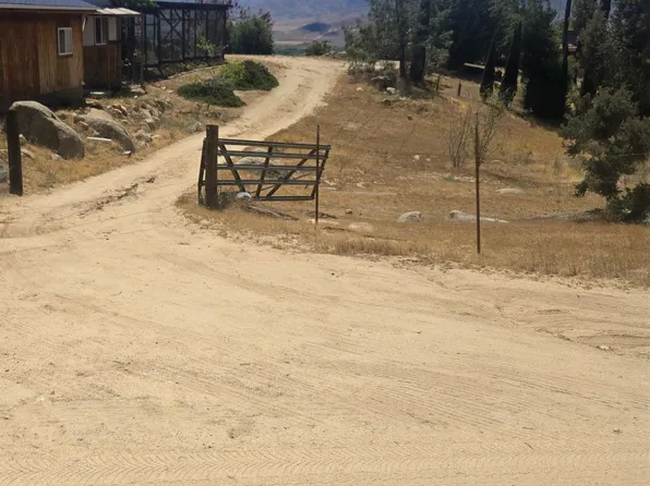9576 Glacier Gulch Rd, Weldon, CA 93283
