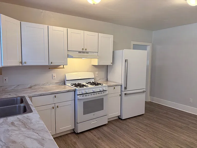 Whiting Ave. 204 W. - 206 — Photo 11