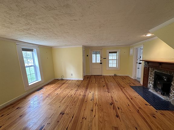 5th image of 767 Sherwood Rd