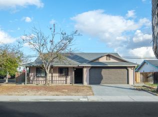 1095 Nicole Ave, Hanford, CA 93230