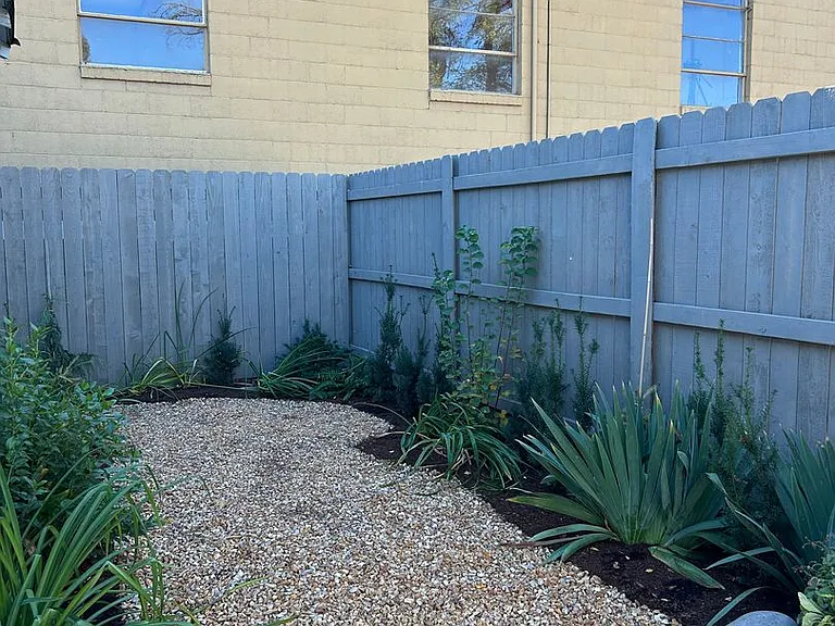 218 SW 7th St — Photo 4