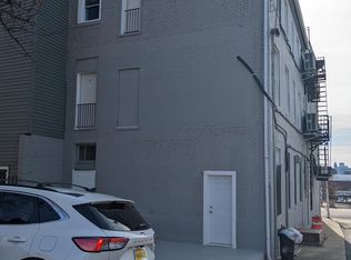 22 E 25th St, Baltimore, MD 21218