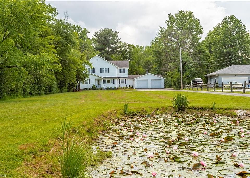 2nd image of 23073 Royalton Rd