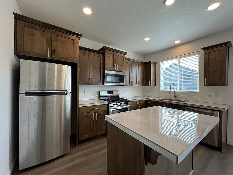 2095 S Heather St — Photo 7