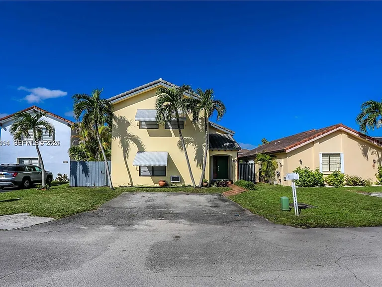 2500 SW 113th Ct — Photo 3