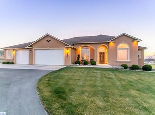 84827 Jenna Ln, Kennewick, WA 99338