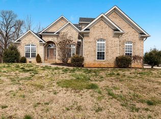 401 Bedrock Dr, White House, TN 37188