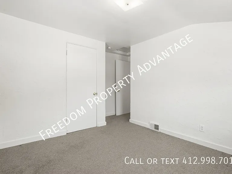 3396 Columbia Dr — Photo 18