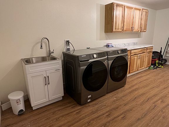 5th image of 140 Skyline Dr #A