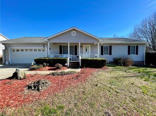 105 School Rd, Trinity, NC 27370