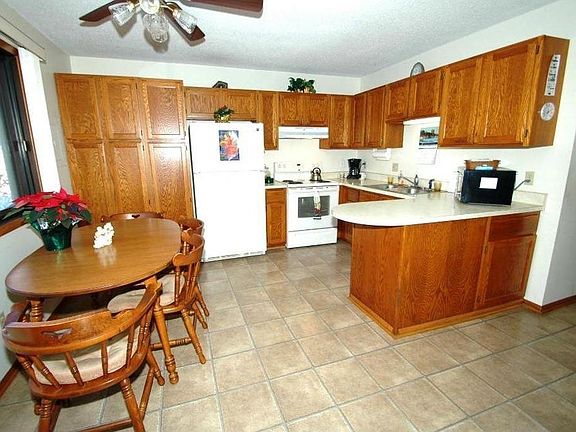 Look at all those cupboards