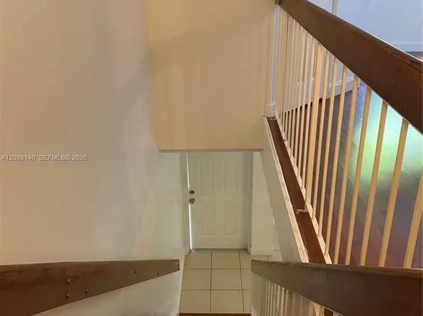 17455 NW 67th Ct #L-17, Hialeah, FL 33015