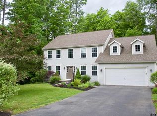 943 Mac Arthur Dr, Ballston Spa, NY 12020