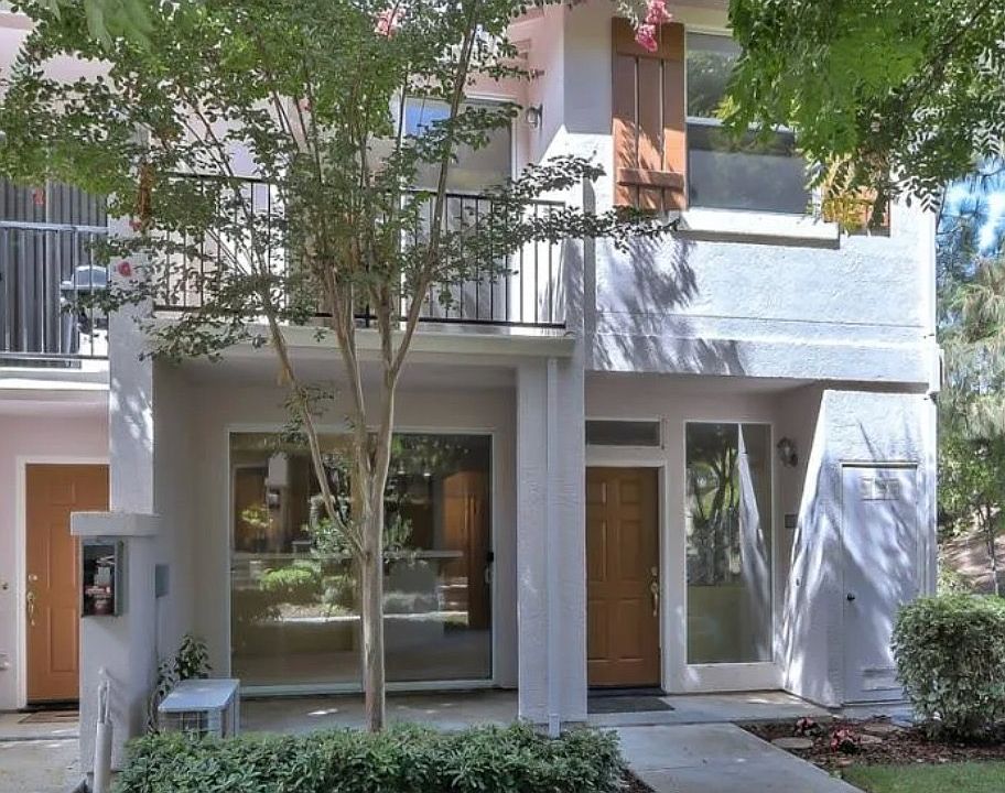 1st image of 1019 Esparanza Way