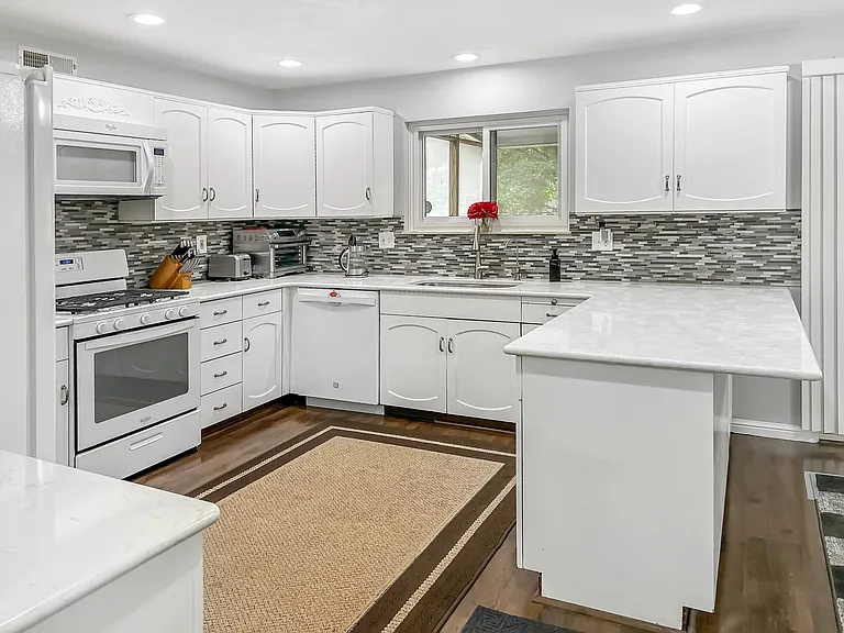 1026 Woodleaf Dr — Photo 20