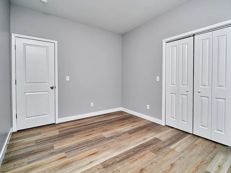 415 N Dequincy St — Photo 48