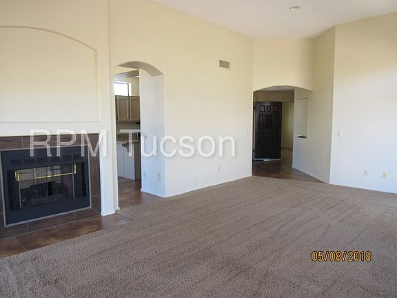 2nd image of 5450 N Via Papavero