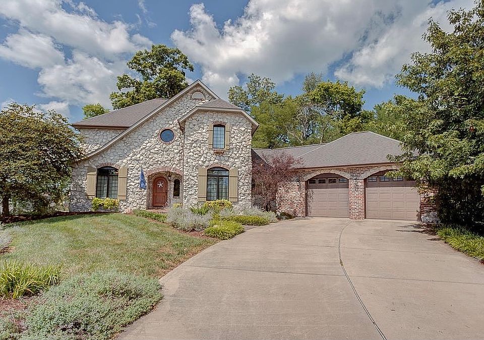 1st image of 507 Shadow Wood Ct