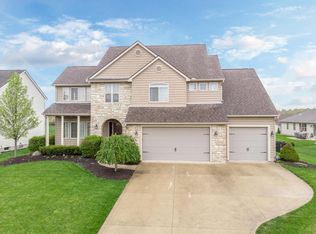 42 Waters Edge Ln, Centerburg, OH 43011