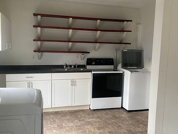 4th image of 217 Salisbury St #2