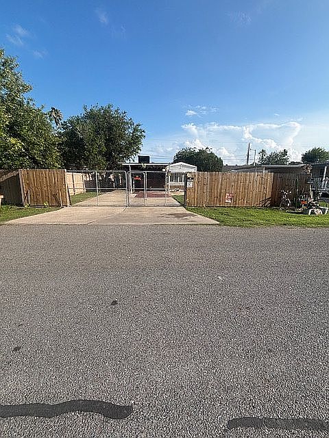 1st image of 15834 Palm Vista Dr