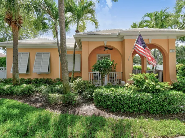 2584 E Community Dr, Jupiter, FL 33458