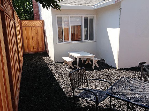 4th image of 2248 Addison Ave