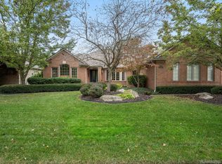 2630 Micawber Dr, Shelby Township, MI 48316