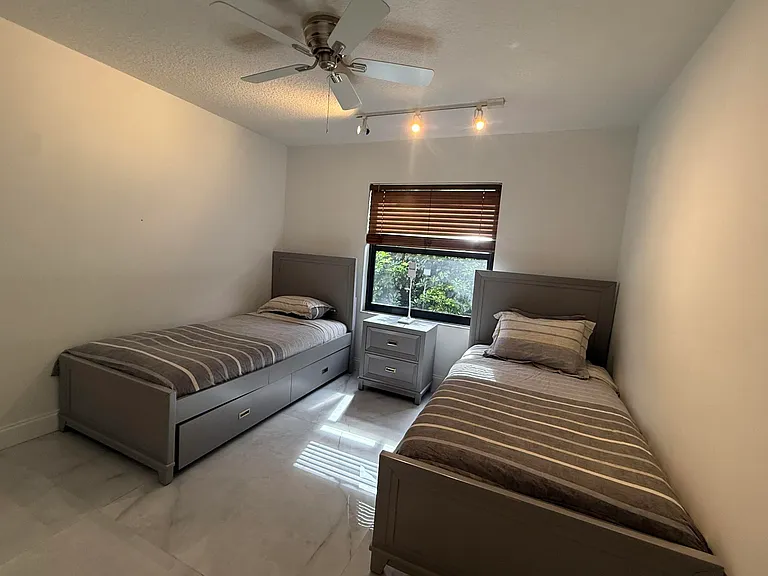 9629 El Clair Ranch Rd — Photo 12