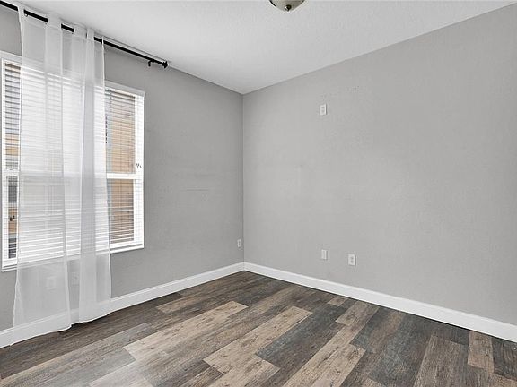 5th image of 4814 Cayview Ave #20813