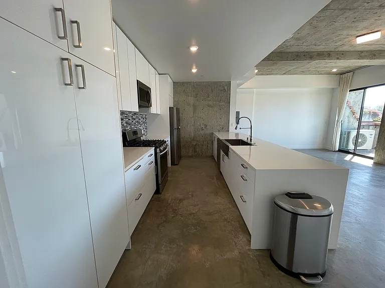 Contour Lofts — Photo 8