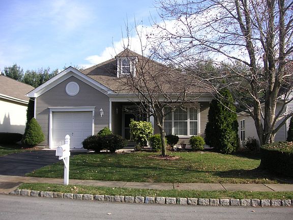 2nd image of 13 Evergreen Springs Drive