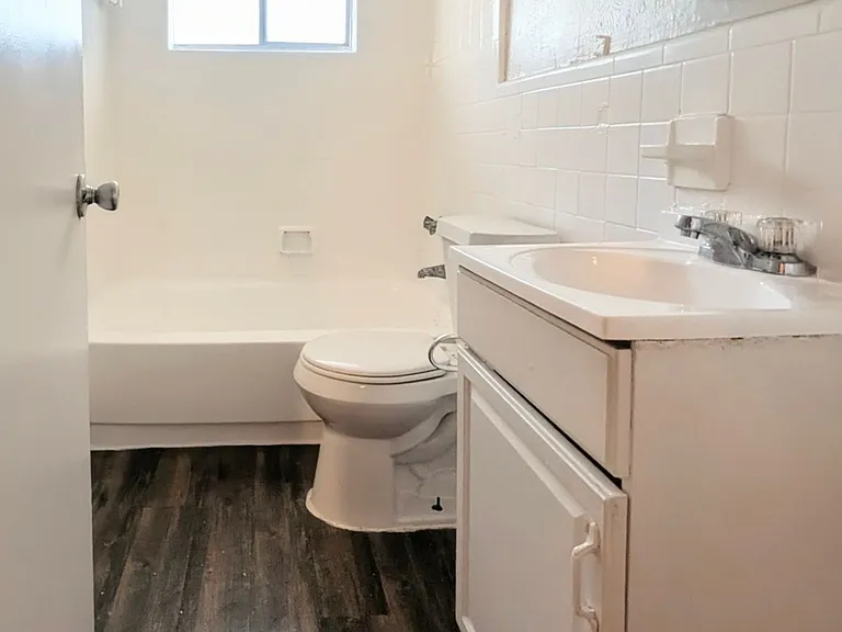 4810 Gaston Ave — Photo 12
