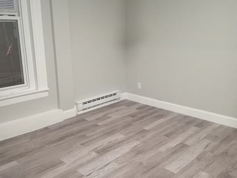 460 Main St #3 — Photo 8
