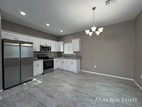 43 W Lester St Photo 1