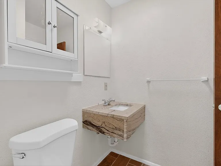 5109 Redlands Rd NW — Photo 22