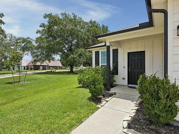 2nd image of 23903 Grass Hook Ln