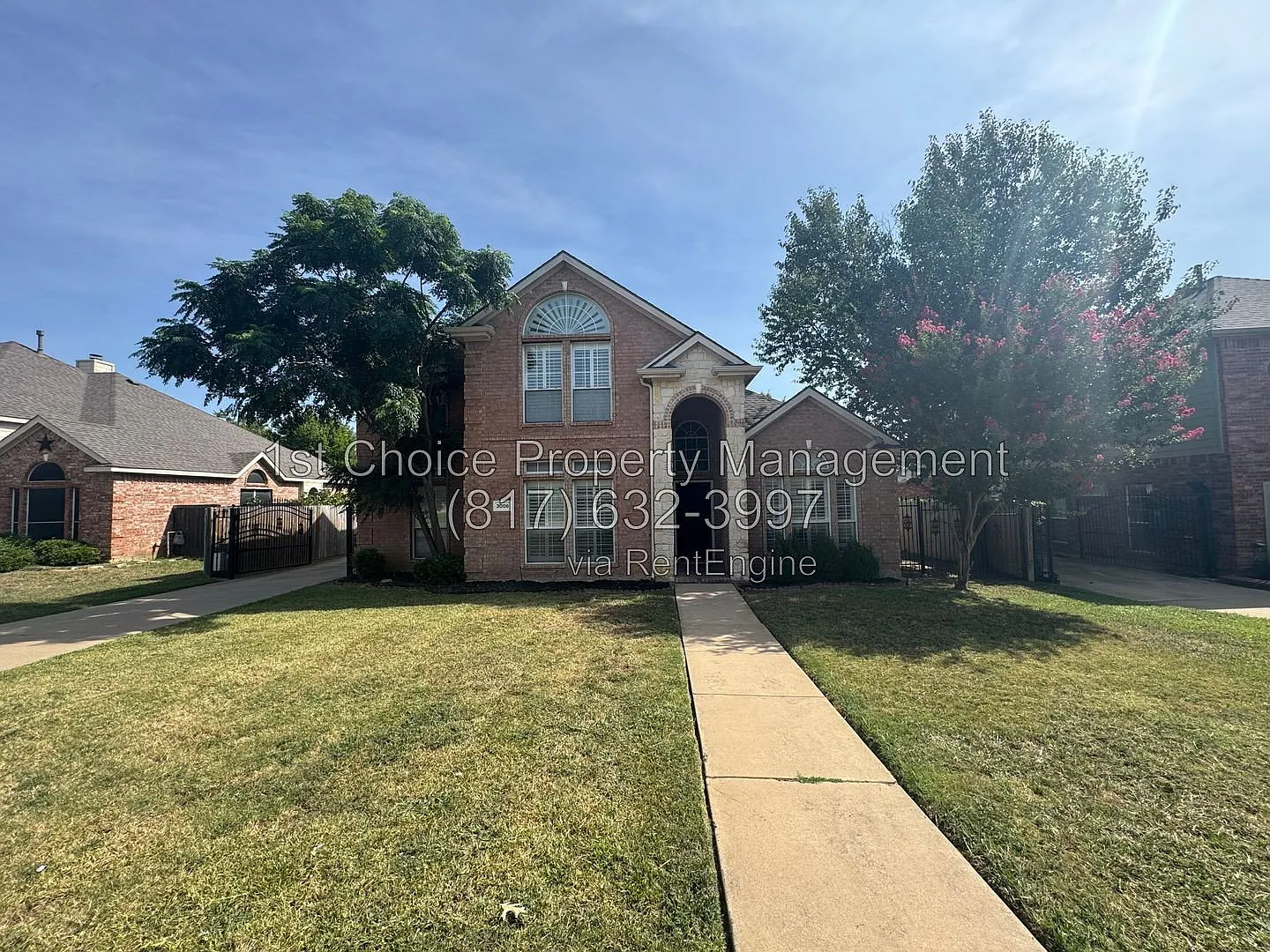 5 bed, 3.0 bath, 2698 sqft, $2,995 — Photo 2