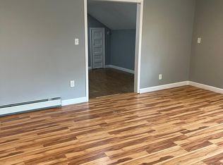 168 Holbrook Rd, Holbrook, NY 11741