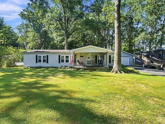 2nd image of 2116 Oakland Locust Ridge Rd