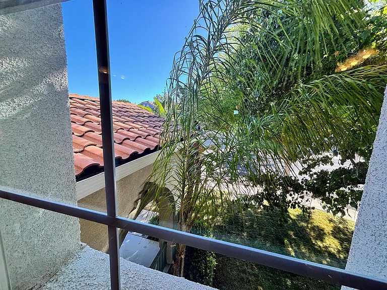 378 Roundhill Dr — Photo 17