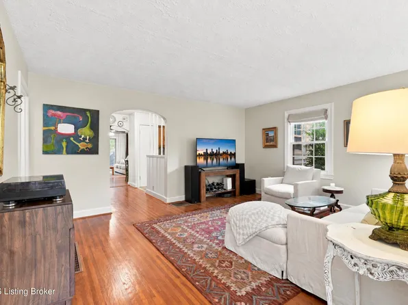 209 Bonner Ave, Saint Matthews, KY 40207