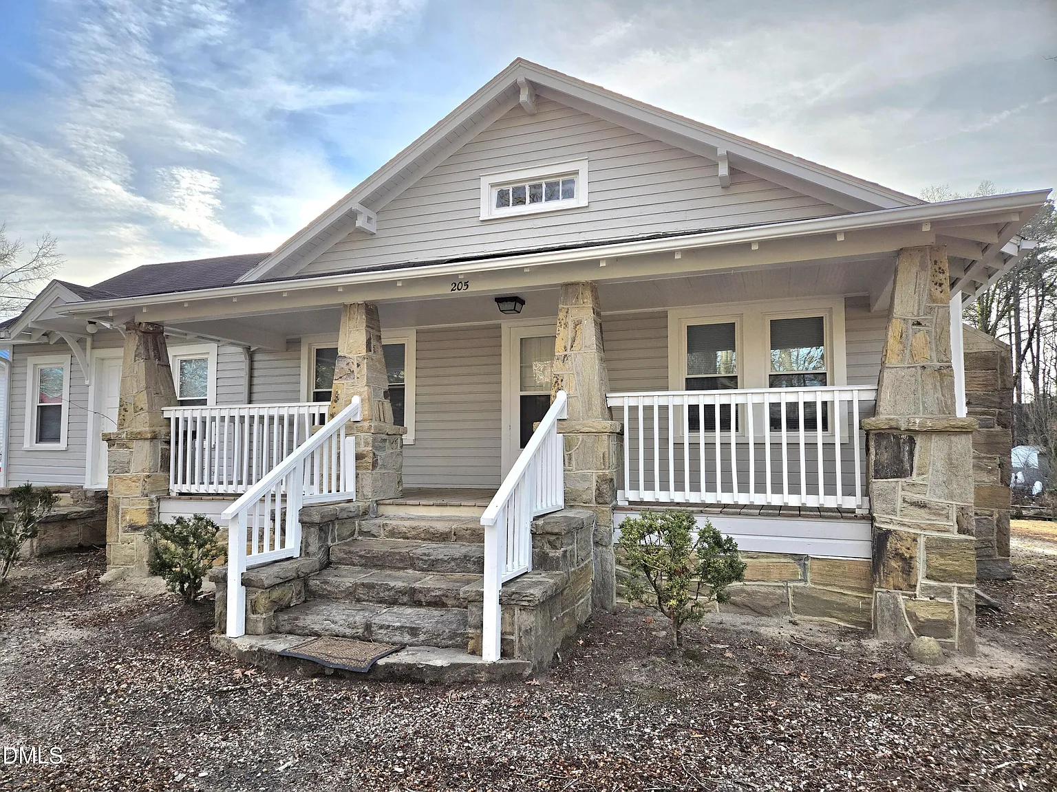 2 bed, 1.0 bath, $1,579 — Photo 1