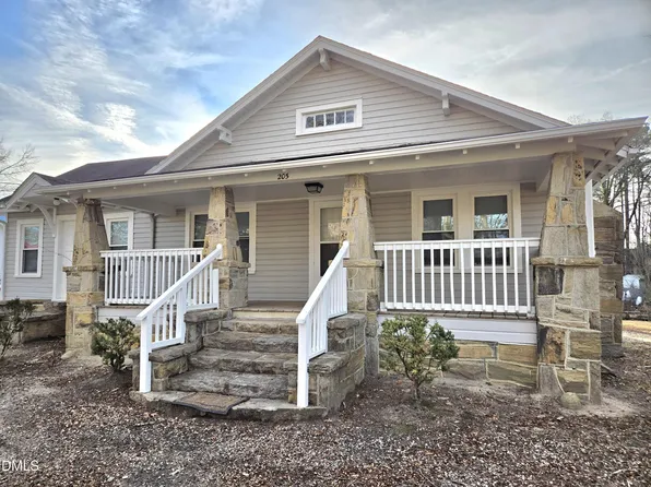 205 N Smithfield Rd, Knightdale, NC 27545