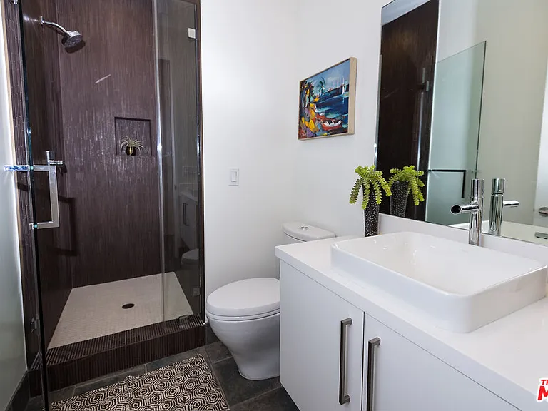 5431 Homeside Ave — Photo 10